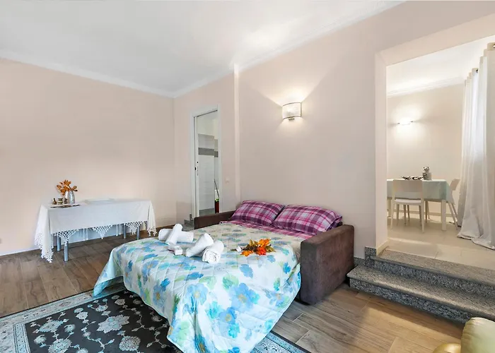 Little Mermaid Of Stresa Pet Friendly- Happy Rentals *