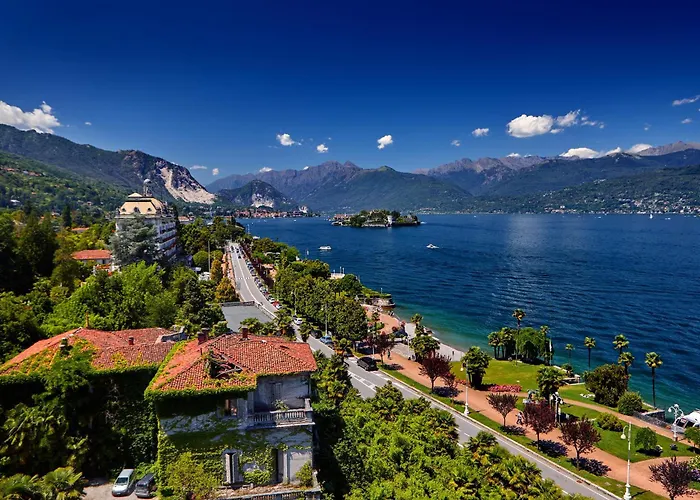 Little Mermaid Of Stresa Pet Friendly- Happy Rentals Stresa