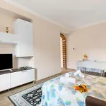 Apartment Little Mermaid Of Pet Friendly- Happy Stresa